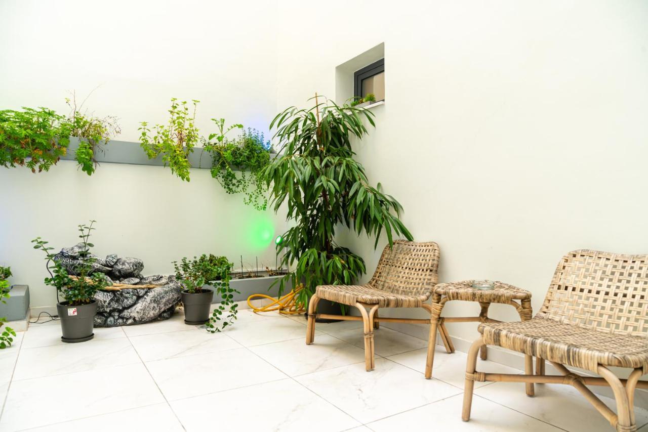 Acropolis Plaza Smart Suites Athens Exterior photo